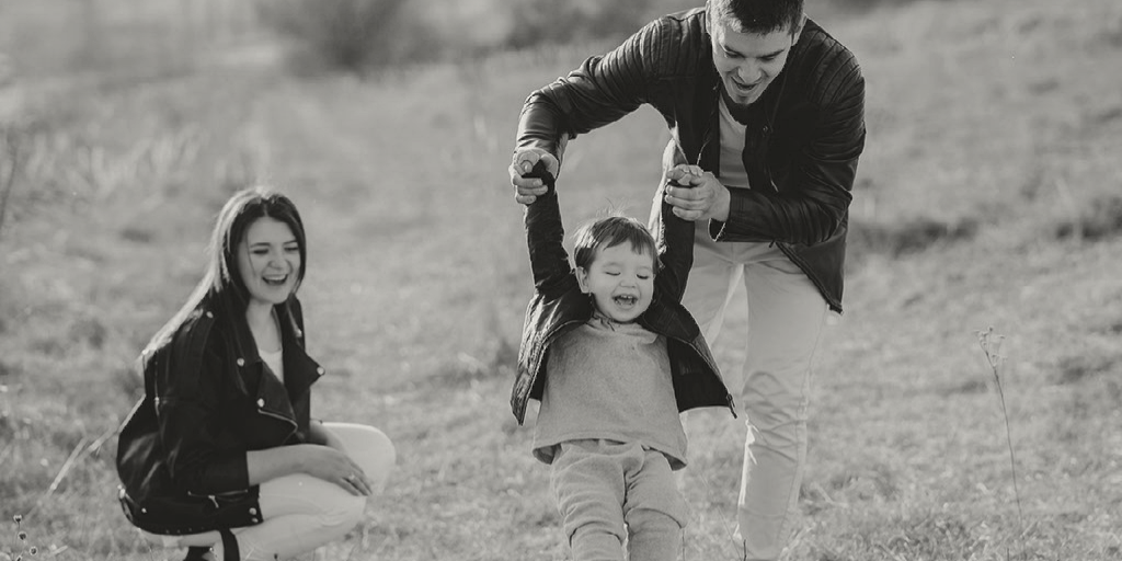 Breaking Down The Pros and Cons of a 30-Year Fixed-Rate Home Loan